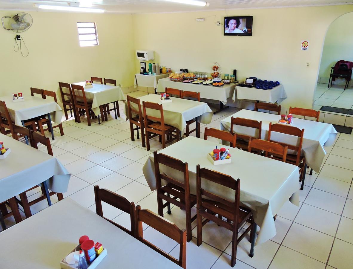 Hotel Comodoro De Livramento Сантана до Ливраменто Екстериор снимка